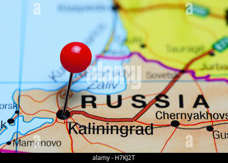 Kaliningrad imperniata su una mappa di Russia Foto Stock