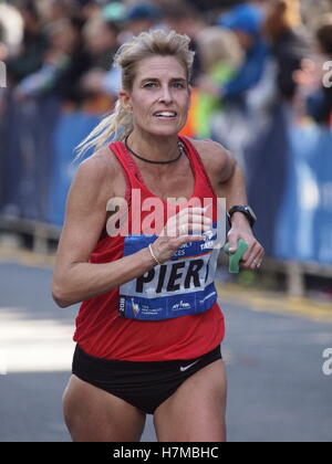 New York, New York, Stati Uniti d'America. 6 Nov, 2016. Maratona di New York, al Central Park di New York, NY USA Credito: Frank Rocco/Alamy Live News Foto Stock