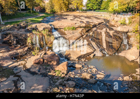 Il Parco delle Cascate sul Reedy in downtown Greenville, South Carolina, Stati Uniti d'America. Foto Stock