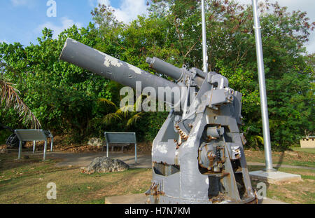 Guam territorio USA la guerra in Pacific Park con il Giapponese 20 pistole cm Foto Stock