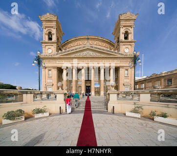 Malta, Mosta - il 1833 chiesa di Santa Maria Assunta, il duomo di Mosta o Rotunda, pensava di avere il terzo più grande cupola non supportati i Foto Stock