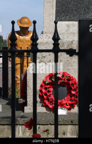 Il Memoriale di guerra in Dollingstown, nella contea di Armagh, Irlanda del Nord.solo uso editoriale. Foto Stock