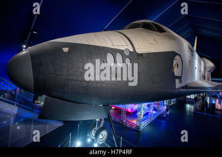 Lo Space Shuttle Enterprise a bordo della USS Intrepid Museo dell'aria e dello spazio Foto Stock