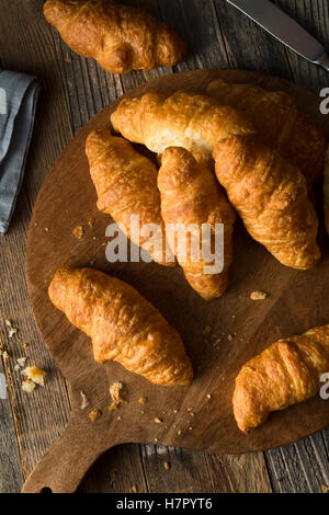 Organic colazione casalinga croissant pronto a mangiare Foto Stock