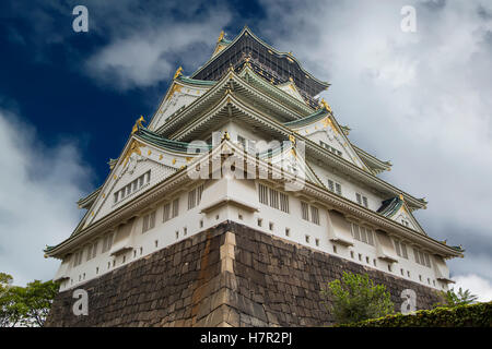 Vista sul Castello di Osaka in Giappone Foto Stock