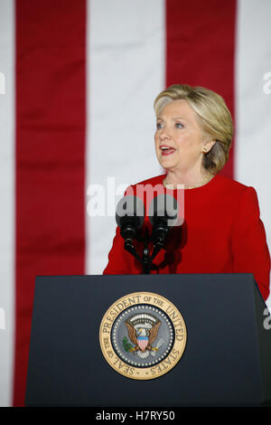 Philadelphia, Stati Uniti d'America. 07 Nov, 2016. Candidato presidenziale democratica Hillary Clinton parla durante un rally GOTV a Filadelfia, Pensilvania il 11/7/2016 Credito: la foto di accesso/Alamy Live News Foto Stock