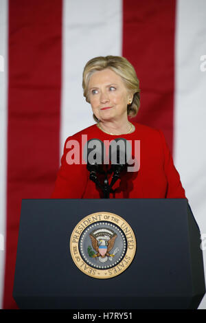 Philadelphia, Stati Uniti d'America. 07 Nov, 2016. Candidato presidenziale democratica Hillary Clinton parla durante un rally GOTV a Filadelfia, Pensilvania il 11/7/2016 Credito: la foto di accesso/Alamy Live News Foto Stock