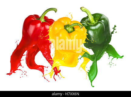 Abstract rosso giallo verde paprica vegetale di peperone dolce vernice colore splash isolati su sfondo bianco Foto Stock
