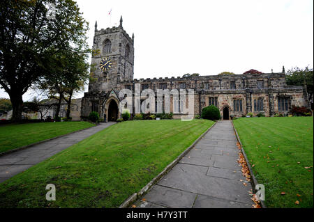 Chiesa della Santa Trinità, Skipton, distretto di Craven, North Yorkshire. England Regno Unito. Foto di Paolo Heyes, Lunedì 24 Ottobre, 2016. Foto Stock