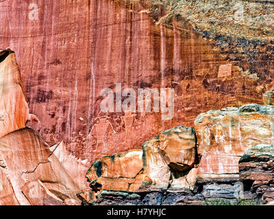 Incisioni rupestri in Fremont Capitol Reef National Monument, USA Utah Foto Stock