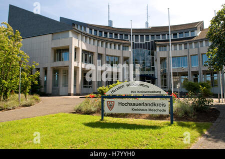 La contea di Kreishaus amministrazione della contea di Hochsauerlandkreis, Meschede, regione di Sauerland, Renania settentrionale-Vestfalia Foto Stock