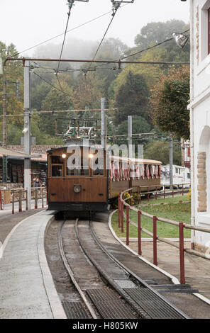 La Rhune, ferrovia a cremagliera al Col de St Ignace Foto Stock