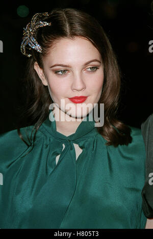 DREW BARRYMORE 'CHARLIES ANGELS' LA PREMIER LA CALIFORNIA USA 22 Ottobre 2000 Foto Stock