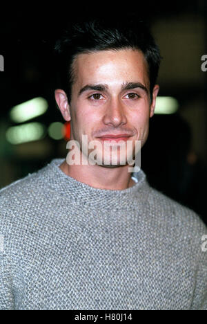 FREDDIE PRINZE JR LOS ANGELES STATI UNITI D'AMERICA 30 Novembre 1999 Foto Stock