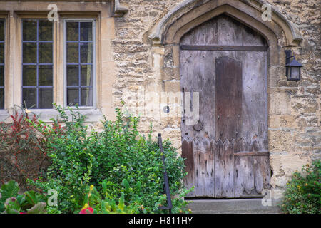 Bella scenico villaggio di Burford in Cotswold,Inghilterra Foto Stock