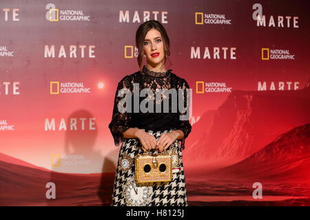 Roma, Italia. 08 Nov, 2016. Attrice argentina Clara Alonso durante il tappeto rosso del premier di Marte, la più grande produzione mai realizzata da National Geographic Credit: Matteo Nardone/Pacific Press/Alamy Live News Foto Stock