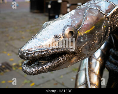 Re avvolto in bobine di un Life-Sized Grongo Foto Stock