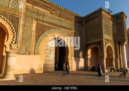 Il Marocco, Meknes, Bab el-Mansour, completato nel 1732 Foto Stock