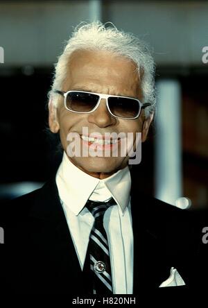 KARL LAGERFELD 01 Maggio 2002 Foto Stock