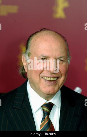 IMRE KERTÉSZ 01 Maggio 2002 Foto Stock