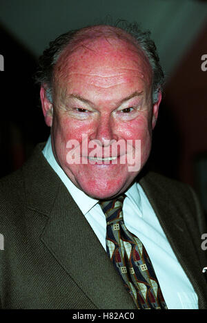 TIMOTHY WEST London Inghilterra 26 Marzo 2000 Foto Stock