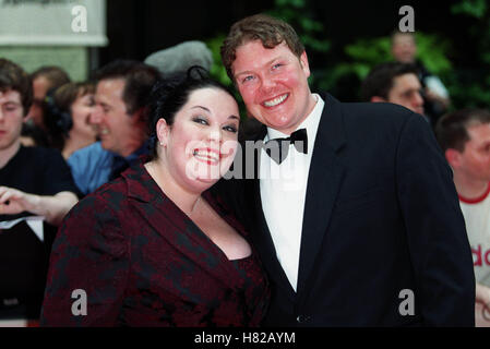 LISA RILEY & Domenico Scotto Londra Inghilterra 21 Maggio 2000 Foto Stock