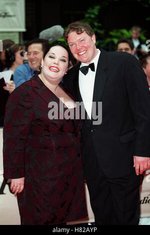 LISA RILEY & Domenico Scotto Londra Inghilterra 21 Maggio 2000 Foto Stock