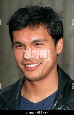 ADAM BEACH 'JOE SPORCIZIA' LA PREMIER WESTWOOD LA USA 01 Aprile 2001 Foto Stock