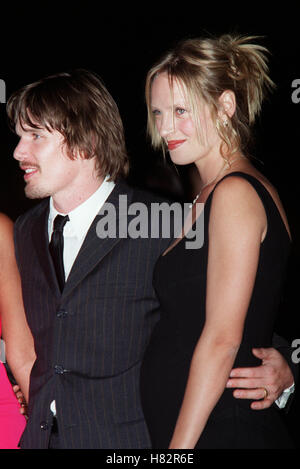 ETHAN HAWKE e Uma Thurman "Giornata di allenamento' PREMIERE DEL FILM FESTIVAL DEL CINEMA DI VENEZIA 2001 Italia 02 Settembre 2001 Foto Stock