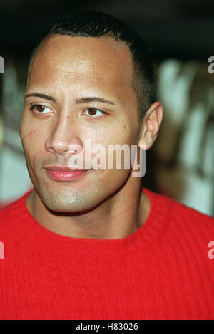 DWAYNE JOHNSON (aka The Rock) Ocean's Eleven PREMIERE MONDIALE WESTWOOD LOS ANGELES STATI UNITI D'AMERICA 05 Dicembre 2001 Foto Stock