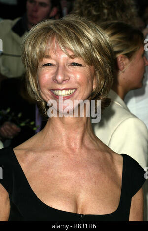 HELEN VALE LA PENA DI SAPONE AWARDS 2002 BBC Television Centre di Londra Inghilterra 18 Maggio 2002 Foto Stock