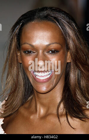 JUDI SHEKONI intitolato "Minority Report " LONDRA PREM L' Odeon Leicester Square LONDRA ENGL 26 Giugno 2002 Foto Stock