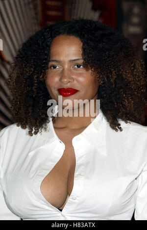 LISA NICOLE CARSON SHOWTIME WORLD FILM PREMIERE HOLLYWOOD LOS ANGELES STATI UNITI D'AMERICA 11 Marzo 2002 Foto Stock