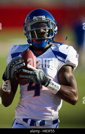 Sep. 18, 2009; Fresno, CA, Stati Uniti d'America; boise state broncos wide receiver tito giovani (4), prima che il gioco al bulldog stadium. boise state sconfitto il raschino di fresno membro bulldogs 51-34. Foto Stock