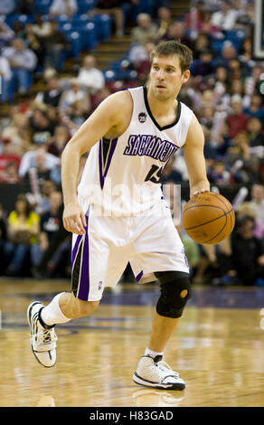 Febbraio 28, 2010; sacramento, CA, Stati Uniti d'America; sacramento kings guard beno udrih (19) durante il quarto trimestre contro i los angeles clippers di arco arena. sacramento sconfitto los angeles 97-92. Foto Stock