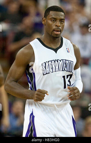 Novembre 1, 2010; sacramento, CA, Stati Uniti d'America; sacramento kings point guard tireke Evans (13) durante il terzo trimestre contro il Toronto Raptors di arco arena. Il re sconfitto i rapaci 111-108. Foto Stock