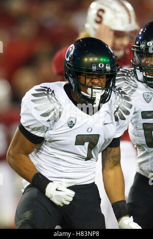 Nov 12, 2011; Stanford CA, Stati Uniti d'America; Oregon Ducks wide receiver Keanon Lowe (7) celebra dopo un gioco contro la Stanford Cardinale durante il primo trimestre presso la Stanford Stadium. Oregon sconfitto Stanford 53-30. Foto Stock
