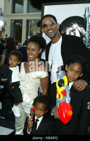 WILL SMITH & JADA PLINKETT Men in Black II PREMIERE LOS ANGELES MANN VILLAGE Theatre di WESTWOOD LOS ANGELES STATI UNITI D'AMERICA 26 giugno 2002 Foto Stock