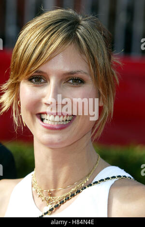 HEIDI KLUM 10TH ESPY AWARDS ARRIVI Kodak Theatre Hollywood LOS ANGELES STATI UNITI D'AMERICA 10 Luglio 2002 Foto Stock