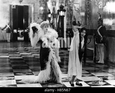 Regina Kelly, (QUEEN KELLY) USA 1928, Regie: Erich von Stroheim, SEENA OWEN, Gloria Swanson, Stichwort: Saal, Hieb, Schlag Foto Stock