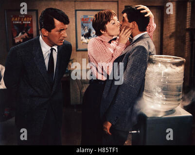 Maler und Mädchen / Der Agentenschreck, (ARTISTI E MODELLI) USA 1955, Regie: Frank Tashlin, Dean Martin, SHIRLEY MACLAINE, Jerry Lewis, Stichwort: Wasserspender, Kuß Foto Stock