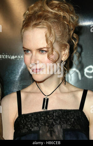 NICOLE KIDMAN L'anello PREMIERE LOS ANGELES WESTWOOD LOS ANGELES USA 09 Ottobre 2002 Foto Stock