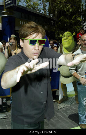 MIKE MYERS Shrek 4-D'attrazione PREMIERE gli Universal Studios di Los Angeles USA 10 Maggio 2003 Foto Stock