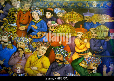 Affresco colorato di quaranta colonne palace di Isfahan Iran Foto Stock