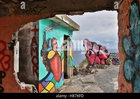 Graffiti in corrispondenza del punto di vista di Las Teresitas (Tenerife - Spagna) Foto Stock