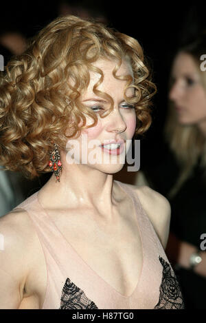 NICOLE KIDMAN 8TH critici Choice Awards di LOS ANGELES IL BEVERLY HILLS HOTEL BEVERLY HILLS LA USA 17 Gennaio 2003 Foto Stock