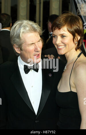 RICHARD GERE E CAREY LOWELL 9TH Screen Actors Guild AWARDS ARRIVI Shrine Auditorium di Los Angeles USA 09 Marzo 2003 Foto Stock