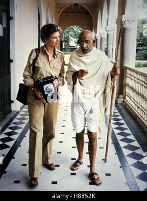 Gandhi, (GANDHI) GB-IND 1982, Regie: Richard Attenborough, Candice Bergen, Ben Kingsley, Stichwort: Kamera, Brille, Reporter Foto Stock