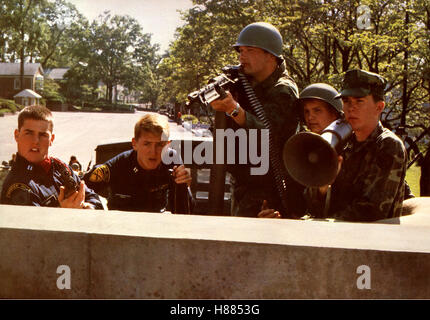 Die Kadetten von Bunker Hill, (TAPS) USA 1981, Regie: Harold Becker, Tom Cruise, SEAN PENN, Timothy Hutton (re) Stichwort: Maschinengewehr, Militär, uniforme Foto Stock