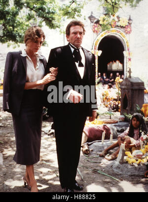 Unter dem Vulkan, (SOTTO IL VULCANO) USA 1984, Regie: John Huston, Jacqueline Bisset, ALBERT FINNEY, Stichwort: Friedhof Foto Stock